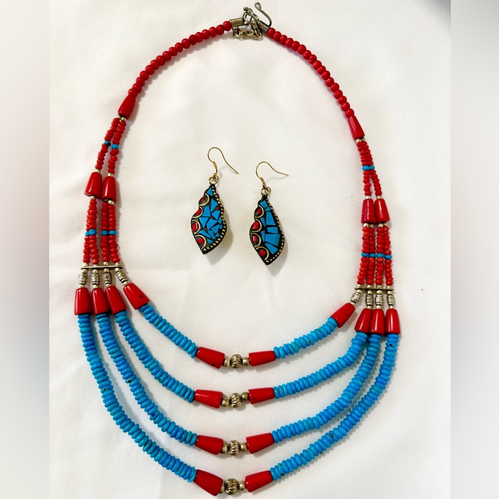 Handmade multilayered necklace earring set